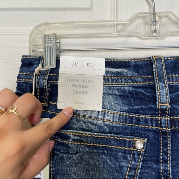 Miss Me Stars n Stripes High Rise
Flare Jeans - Picture 8 of 12